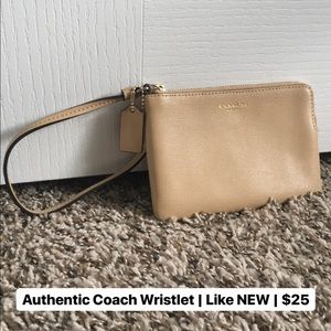 [Authentic] Coach wristlet